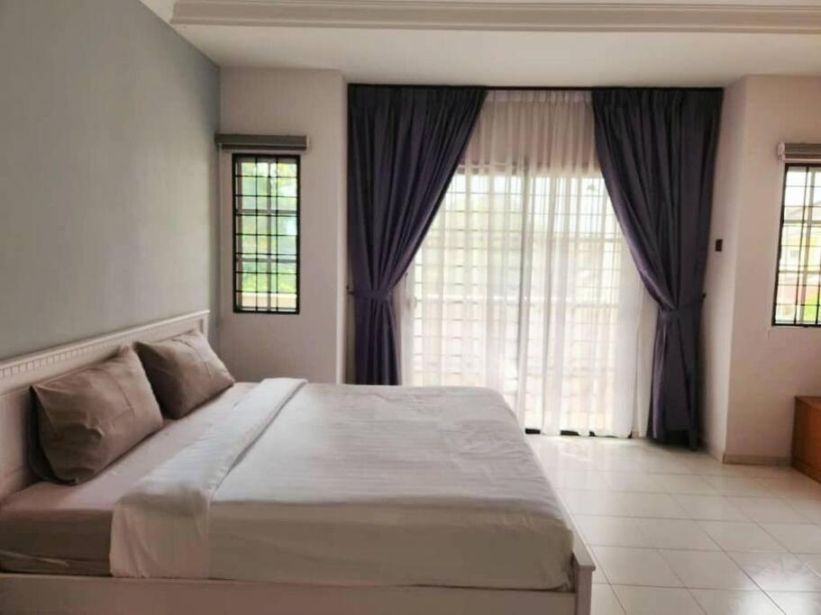 5min To Town Garden East Tambun 4br 16 Pax Holiday home *
