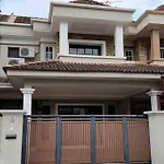 5Min To Town Ipoh Garden East Tambun Cottage 4Br 16 Pax