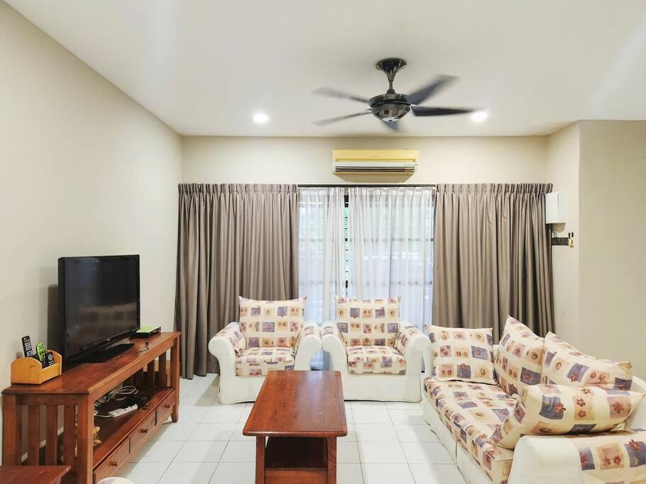 5min To Town Garden East Tambun 4br 16 Pax