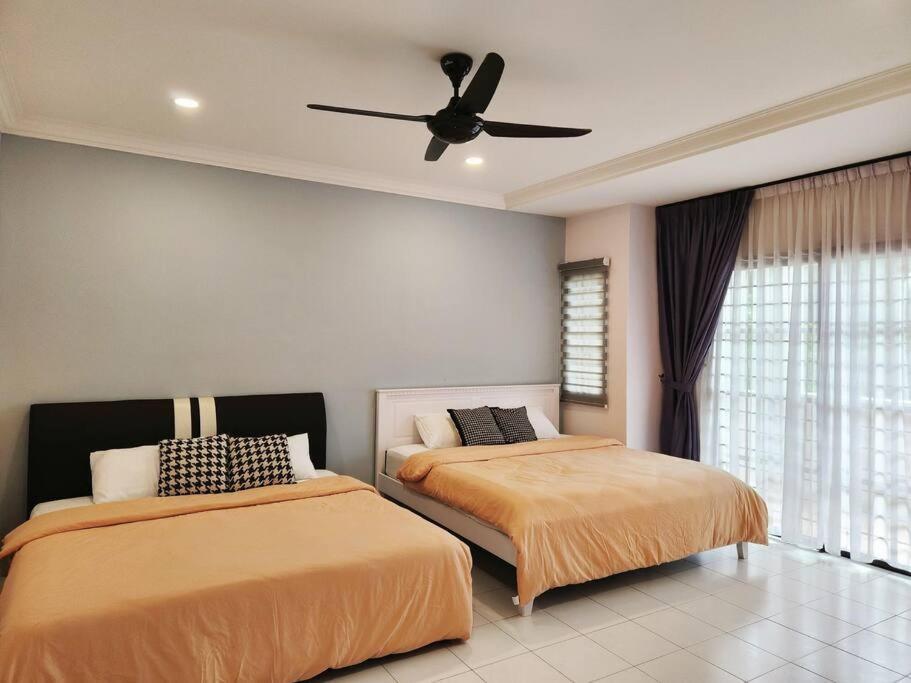 5min To Town Garden East Tambun 4br 16 Pax