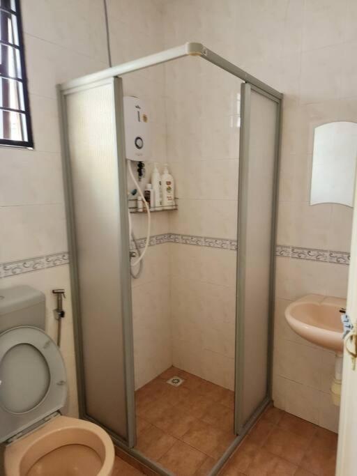 5min To Town Garden East Tambun 4br 16 Pax Rumah percutian Ipoh