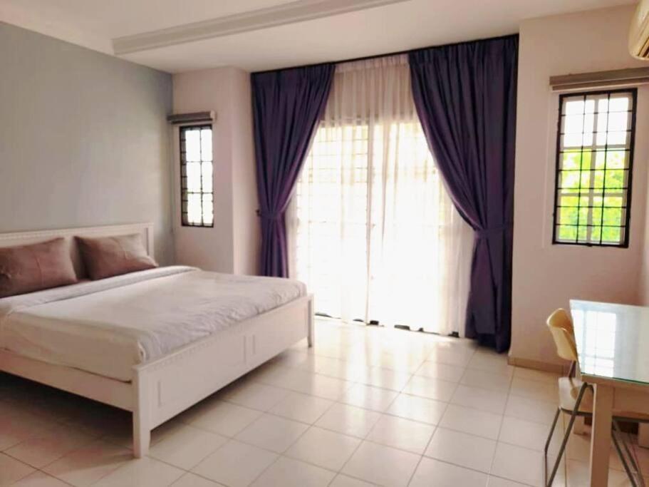 5min To Town Garden East Tambun 4br 16 Pax *