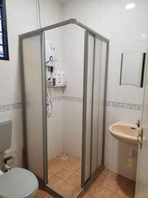 5min To Town Garden East Tambun 4br 16 Pax Rumah percutian Ipoh